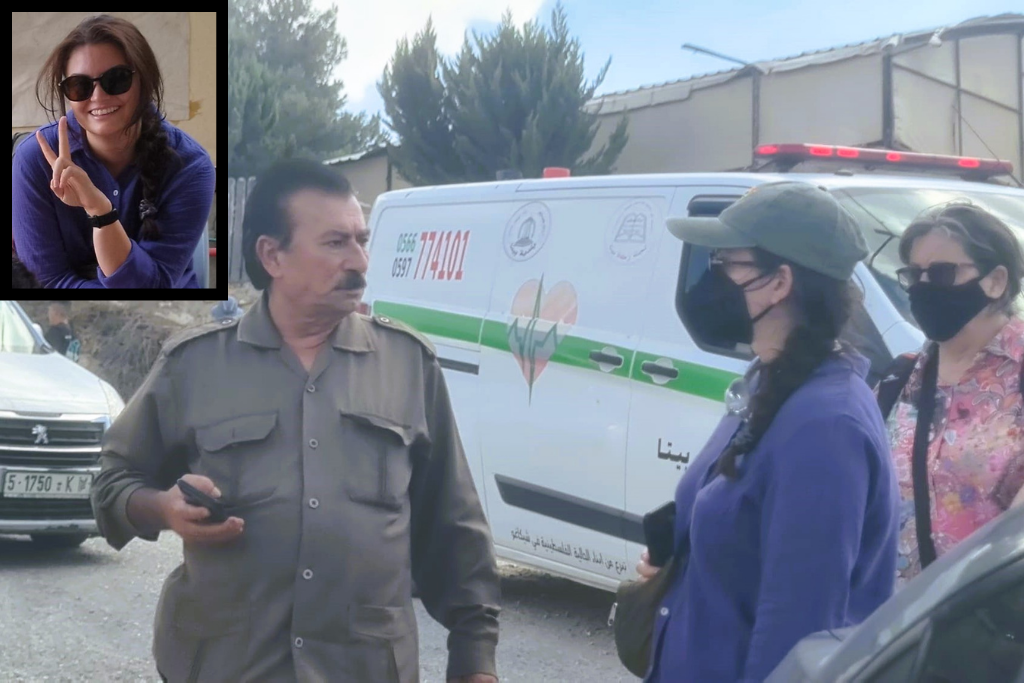 صورة التقطت للمتضامنة الأميركية بعد وصولها للمشاركة في المسيرة السلمية في بلدة بيتا جنوب نابلس قبل إصابتها واستشهادها 